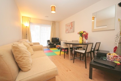 Modern one bedroom apartment, with great leisure facilities and a short walk from Northern Line